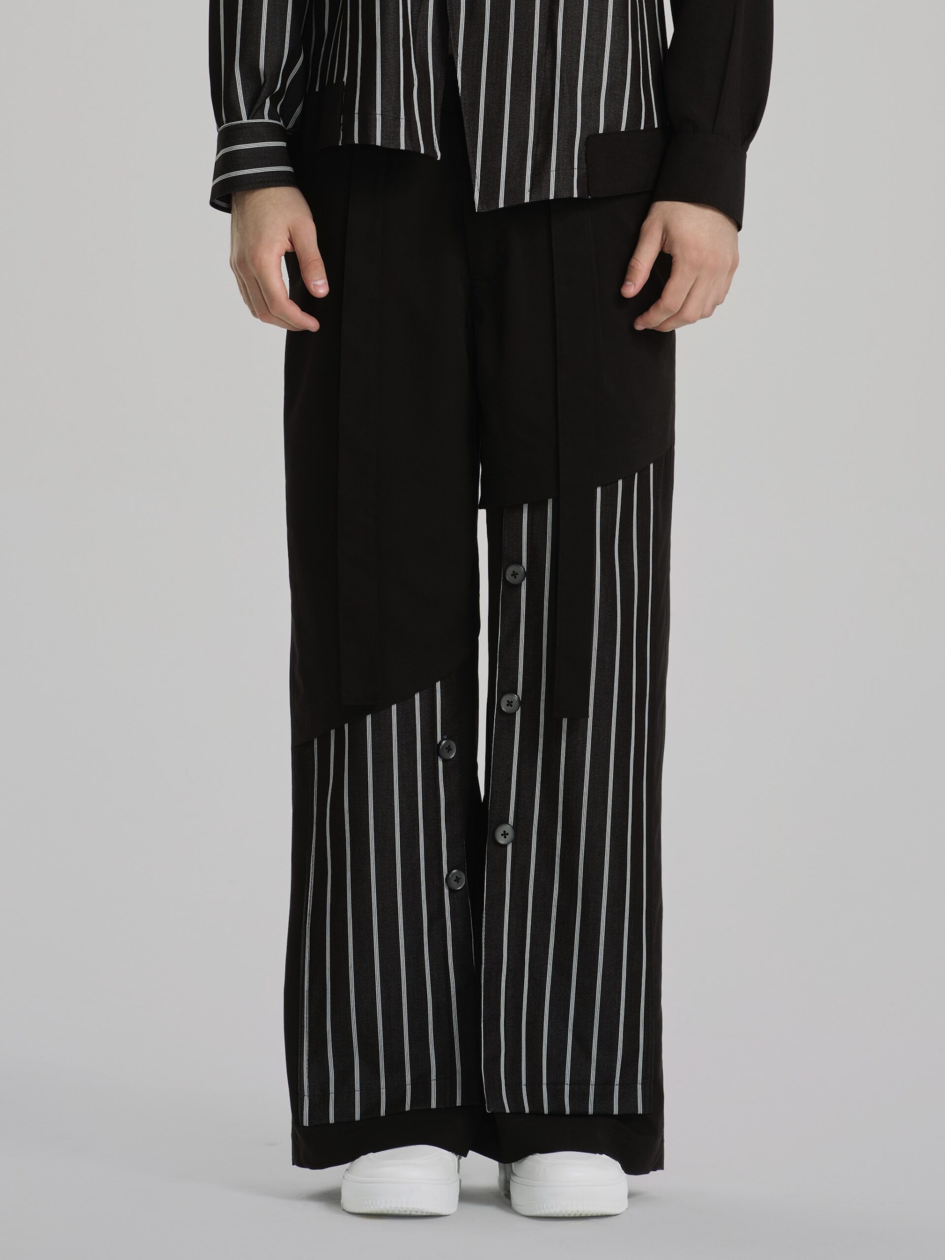 Shadow Stripes Wide Deconstructed Pants - Hình ảnh 1