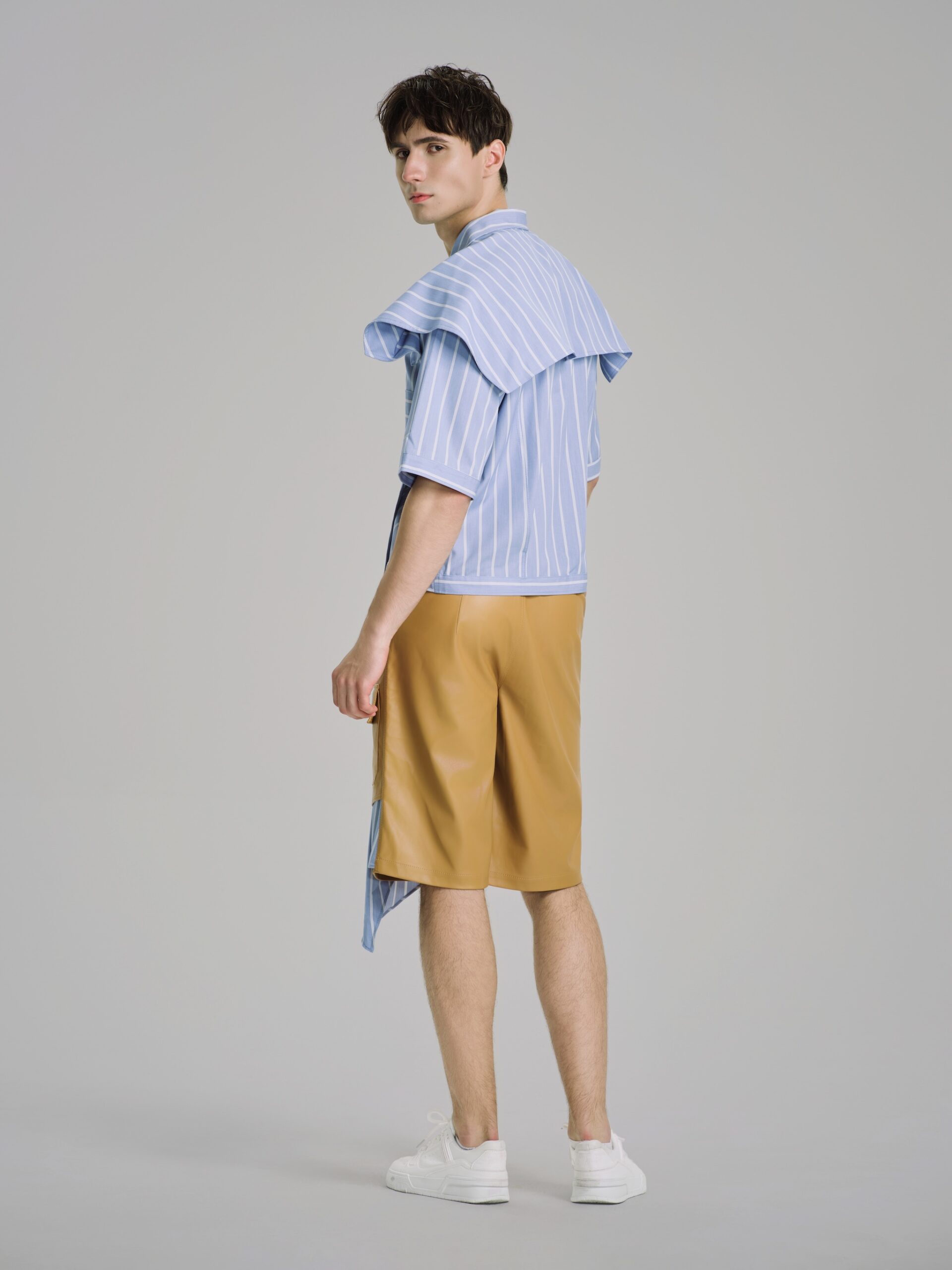 Bleu Ciel Asymmetric Short - Hình ảnh 7